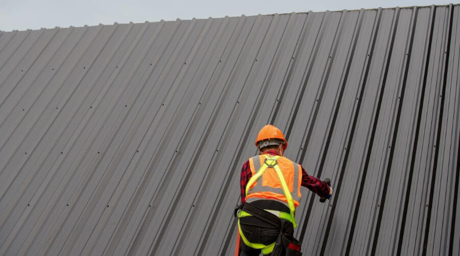 Professional metal roof installation services in Bay City, MI